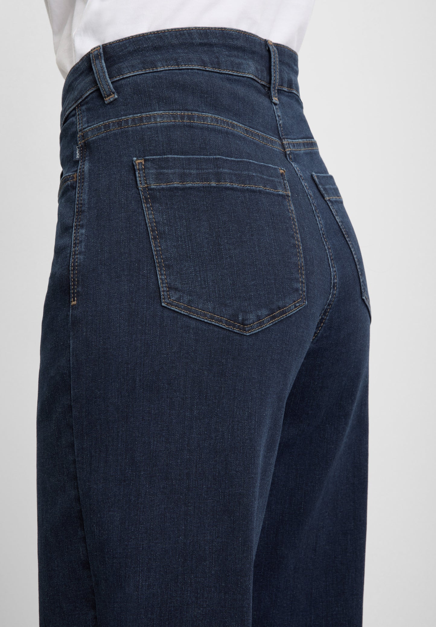 Jeans Carol Regular - Flera färger
