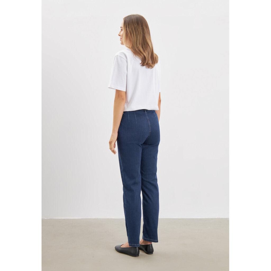 Kelly Kort mörk denim