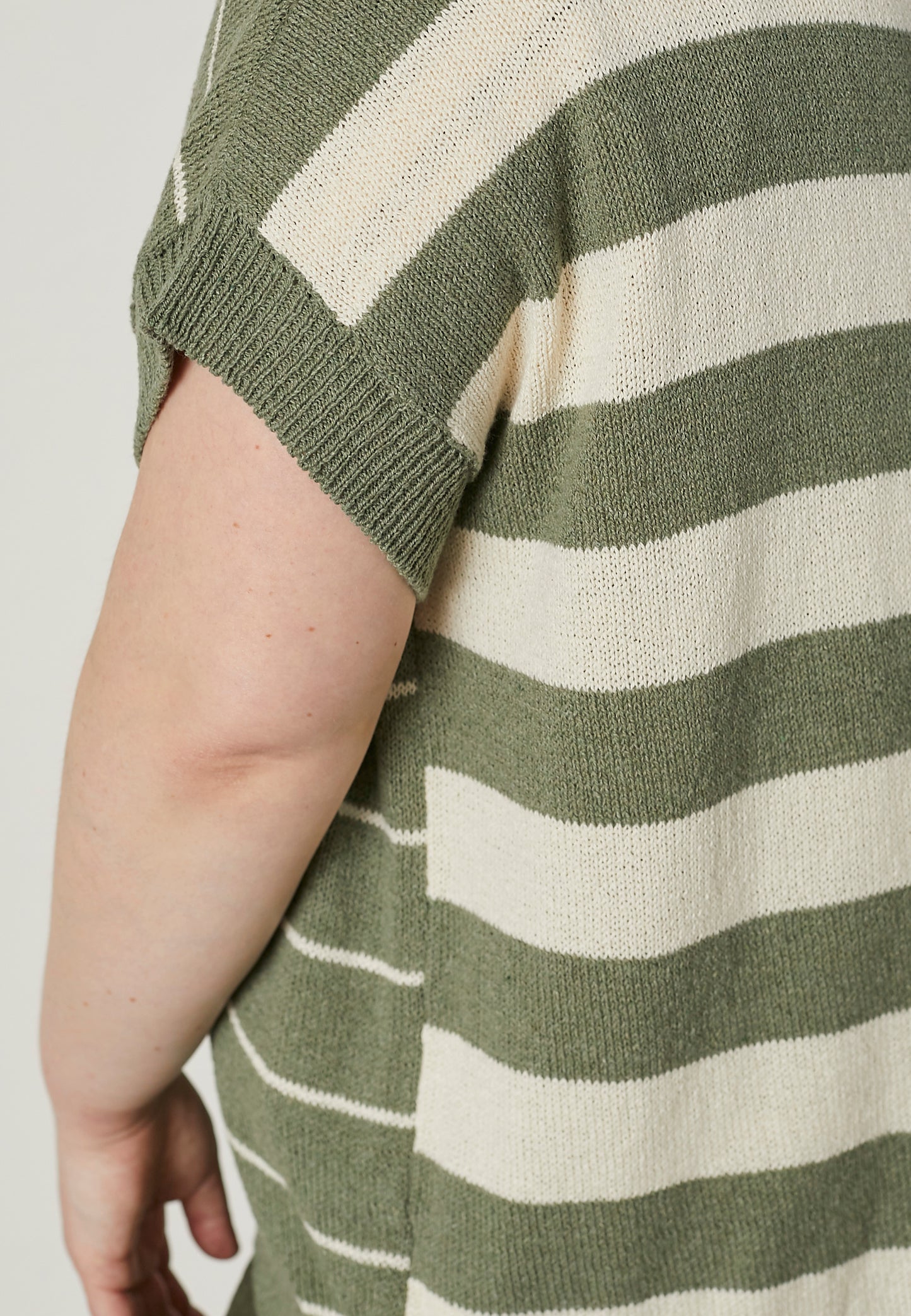 Stickad pullover blus Yara - Khaki grön
